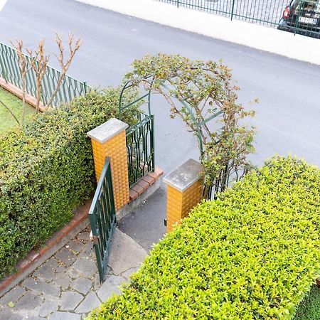 Апартаменты Pietra Ligure Downtown Convenience -Free Parking Экстерьер фото