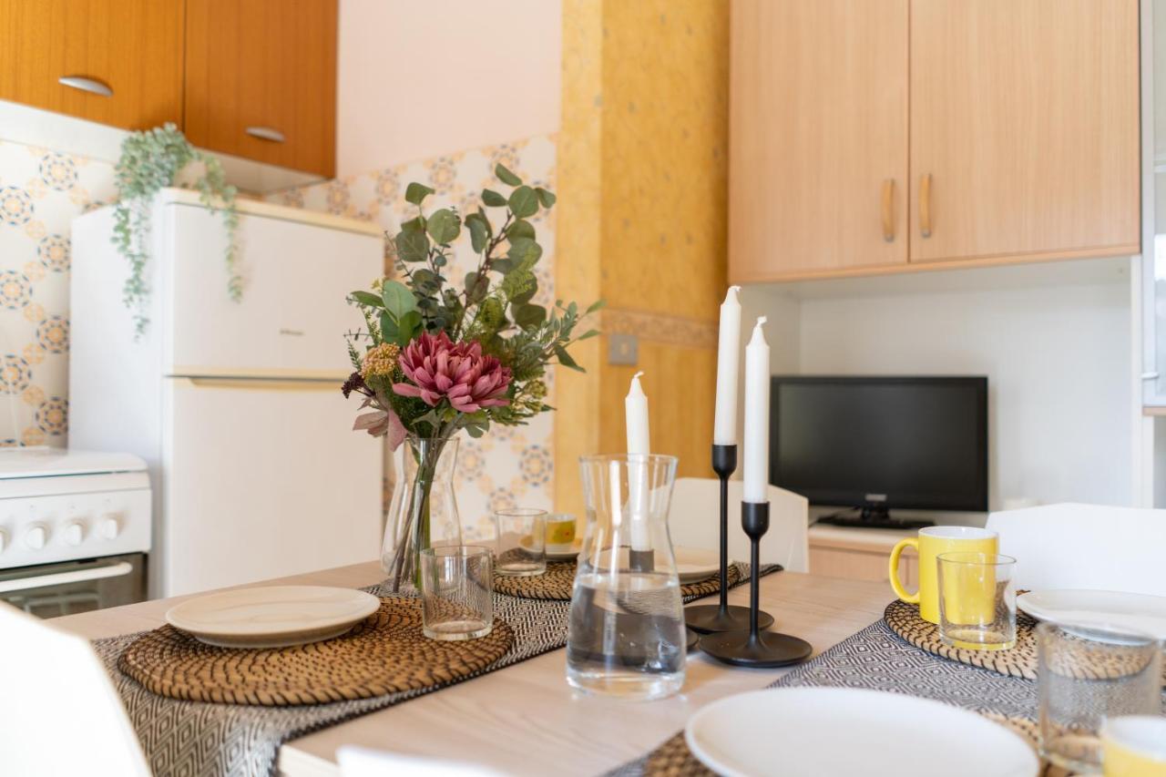 Апартаменты Pietra Ligure Downtown Convenience -Free Parking Экстерьер фото