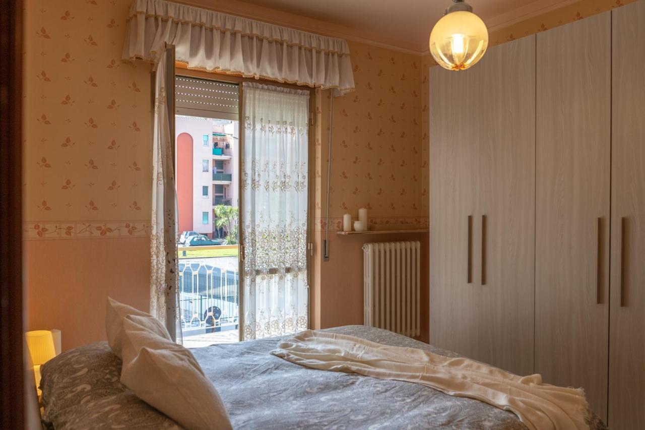 Апартаменты Pietra Ligure Downtown Convenience -Free Parking Экстерьер фото