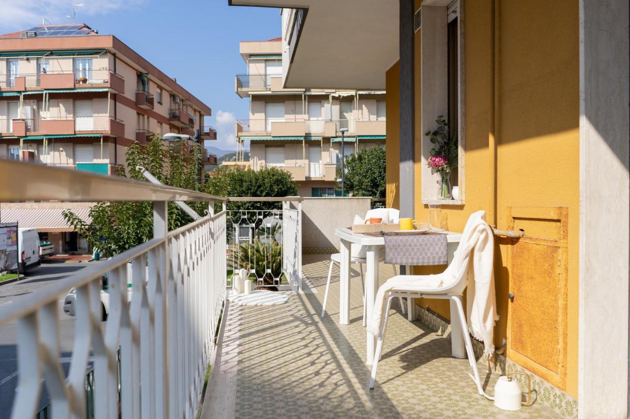 Апартаменты Pietra Ligure Downtown Convenience -Free Parking Экстерьер фото